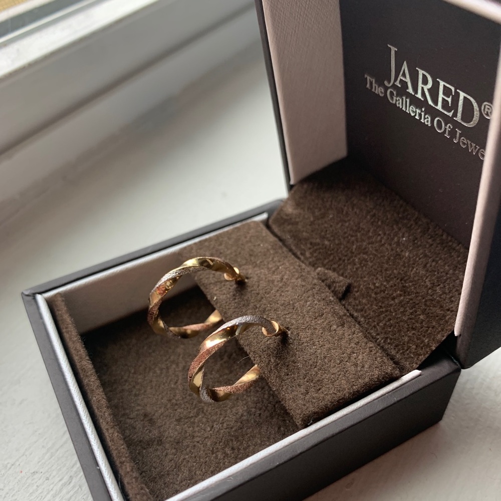 Jared twist hoop earrings 14k tri-color gold